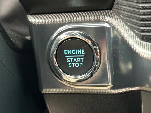 Certified 2025 Ford F150 Raptor image 30