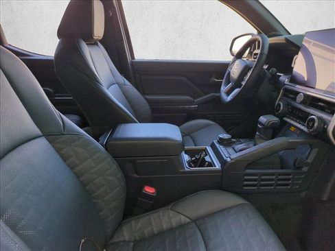 Certified 2024 Toyota Tacoma TRD Off-Road w/ TRD Off Road Premium Package image 20