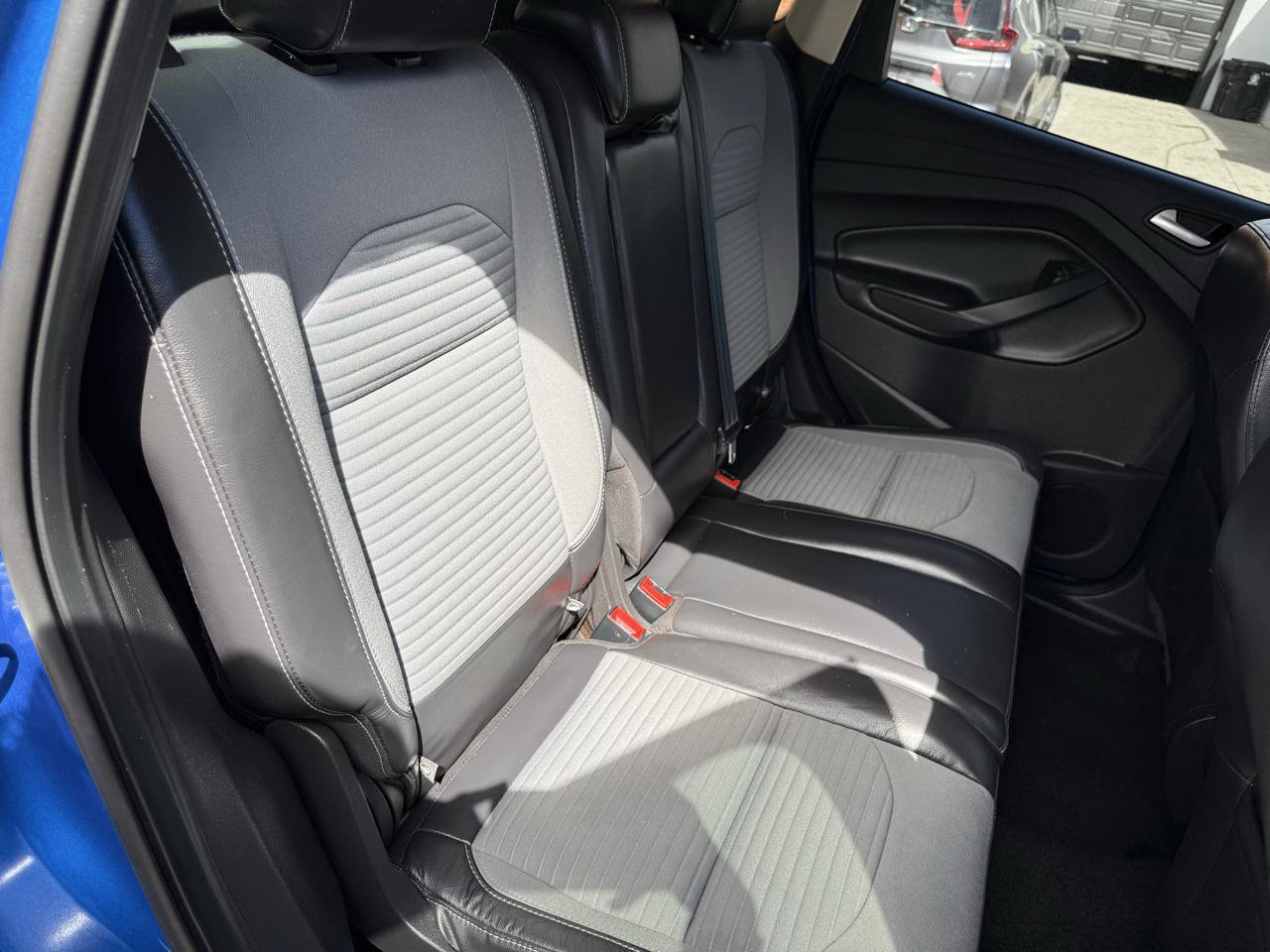 Used 2019 Ford Escape Titanium AWD/4WD image 8