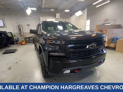 Used 2020 Chevrolet Silverado 1500 LT Trail Boss AWD/4WD image 3