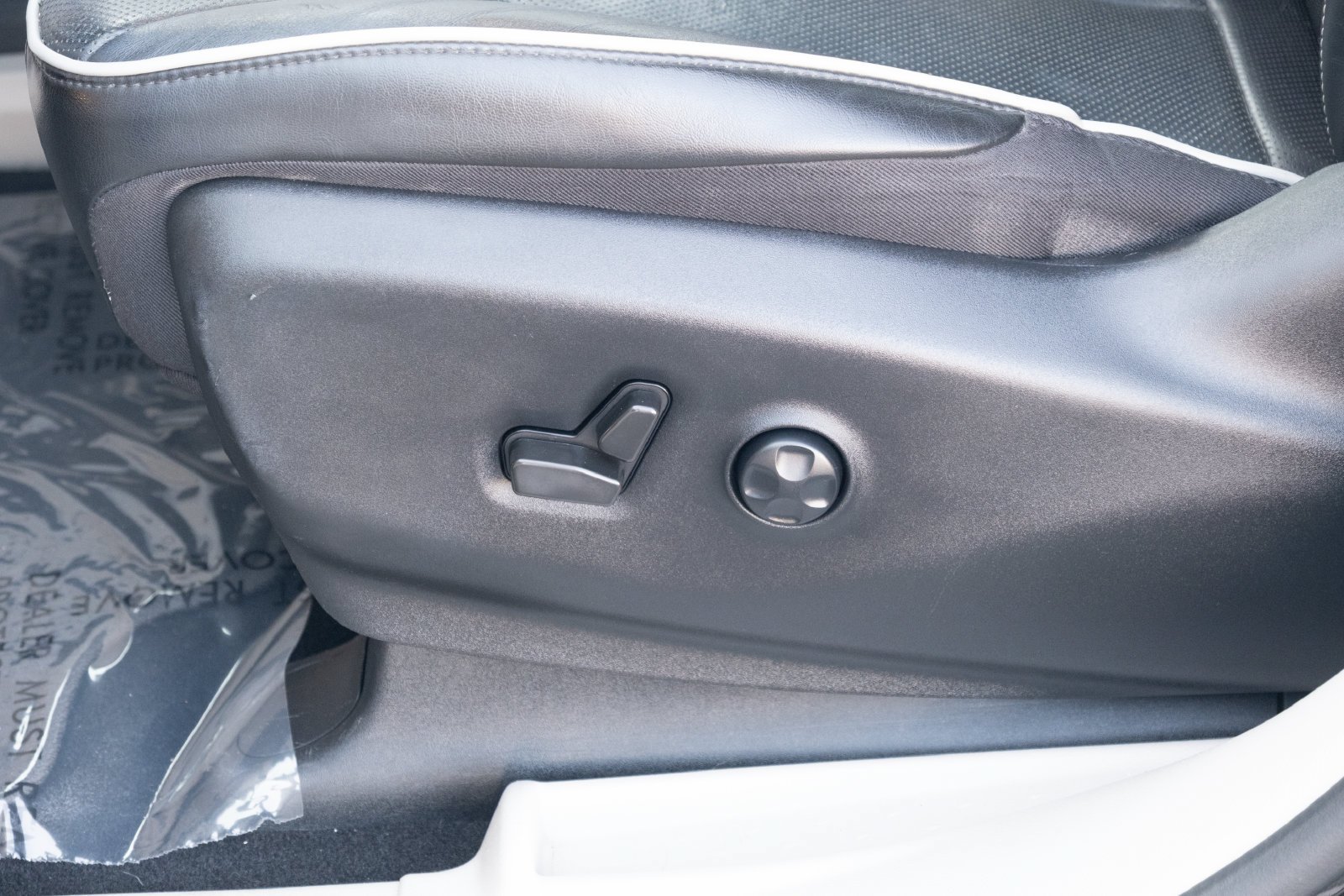 Used 2022 Chrysler Pacifica Limited FWD image 12