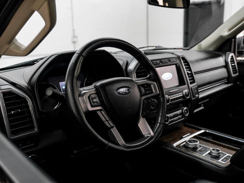 Used 2021 Ford Expedition Platinum AWD/4WD image 19