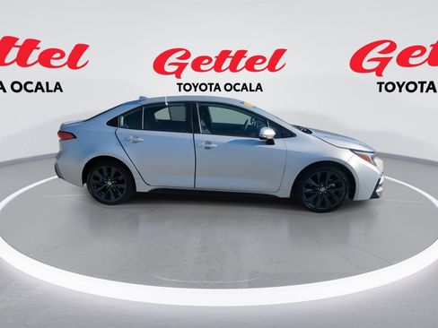 Used 2023 Toyota Corolla SE image 9