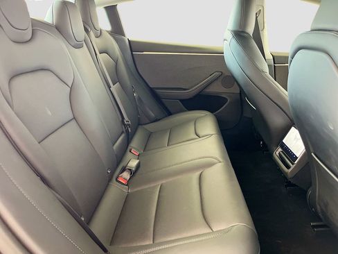 Used 2025 Tesla Model 3 Long Range RWD image 28