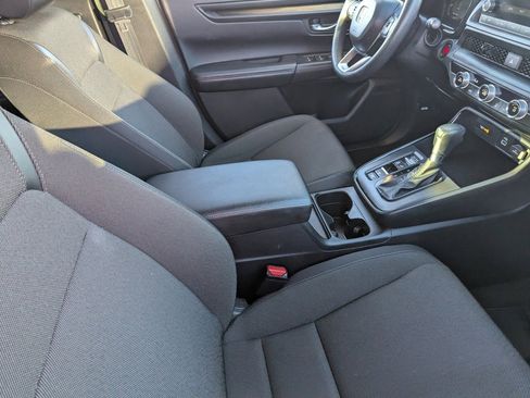 Used 2023 Honda CR-V LX image 13