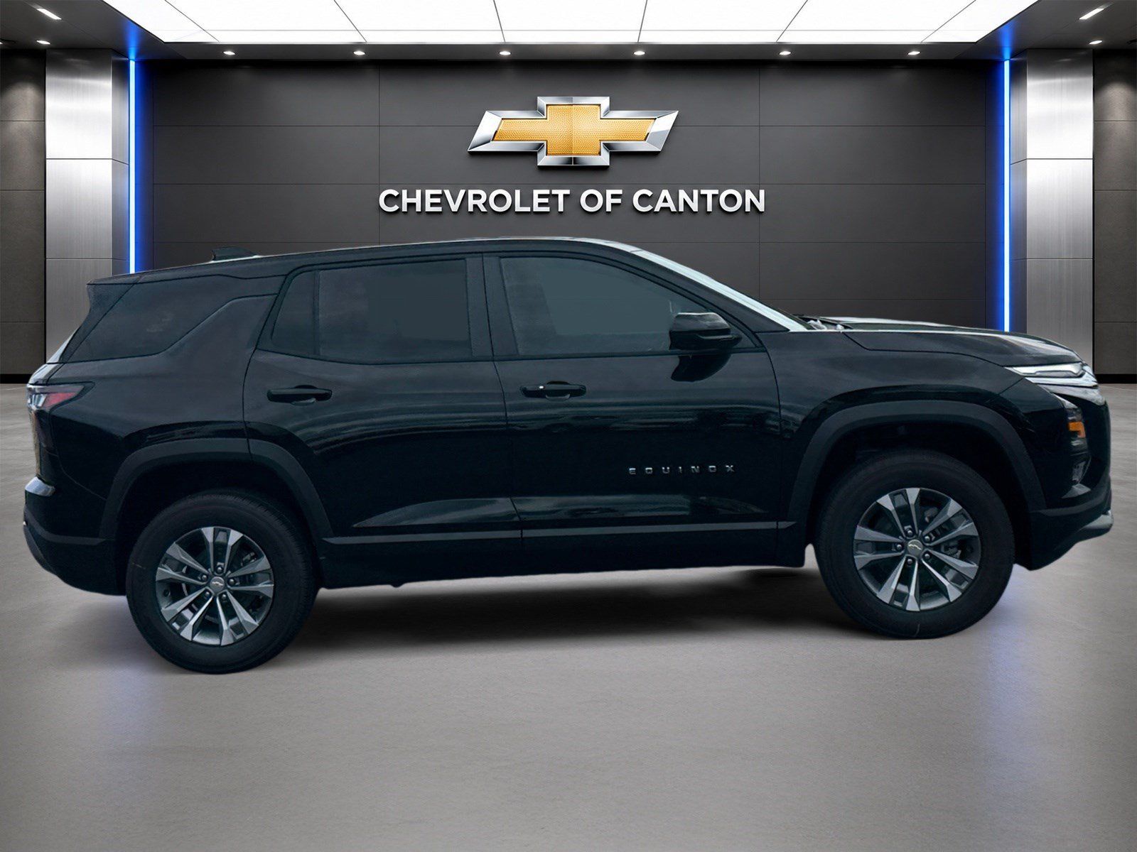 New 2027 Chevrolet Equinox LT w/ Convenience Package II FWD image 4