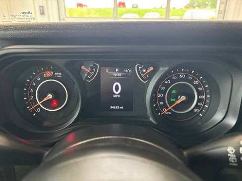 Used 2025 Jeep Wrangler Unlimited Sport AWD/4WD image 11