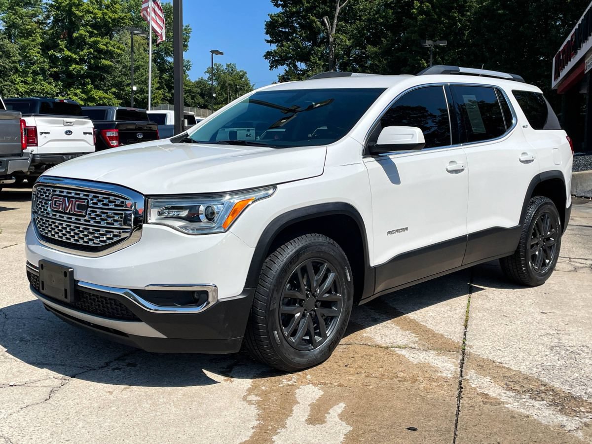 Used 2019 GMC Acadia SLT w/ LPO, Floor Liner Package FWD image 1