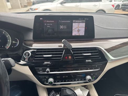 Used 2017 BMW 540i RWD image 14