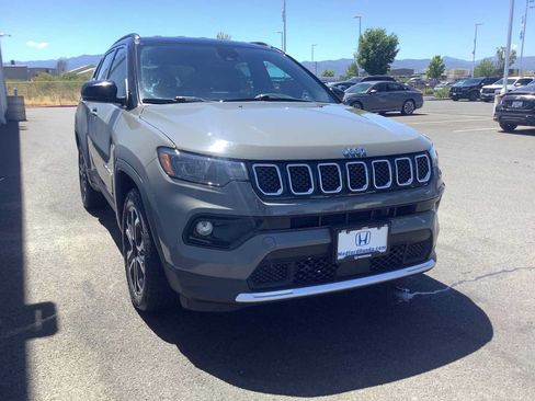 Used 2023 Jeep Compass Limited AWD/4WD image 9