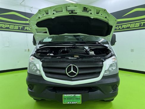 Used 2016 Mercedes-Benz Sprinter 2500 image 4