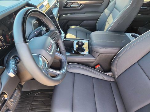 New 2026 GMC Yukon Elevation AWD/4WD image 8