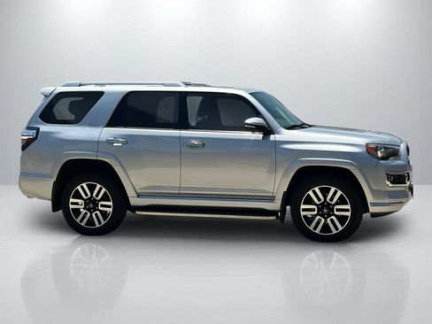 Used 2023 Toyota 4Runner Limited AWD/4WD image 4