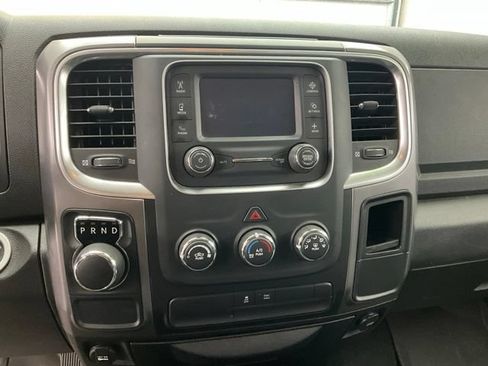 Used 2022 RAM 1500 Classic SLT RWD image 9