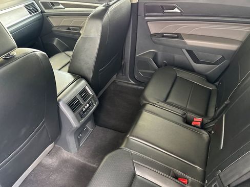 Used 2022 Volkswagen Atlas SE AWD/4WD image 12