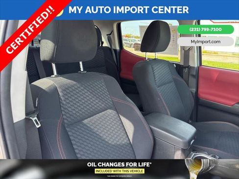 Certified 2022 Toyota Tacoma SR5 w/ Technology Package AWD/4WD image 27