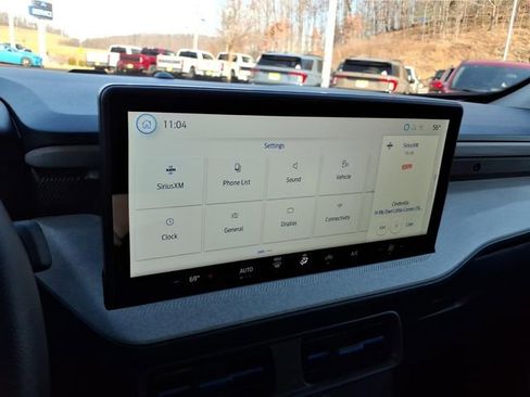 New 2025 Ford Maverick XLT FWD image 24