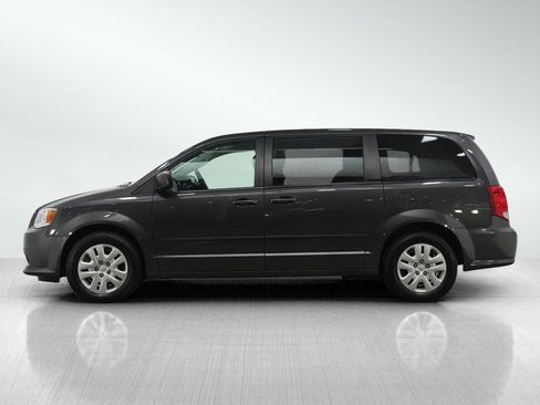 Used 2015 Dodge Grand Caravan SE w/ Quick Order Package 29E SE image 2