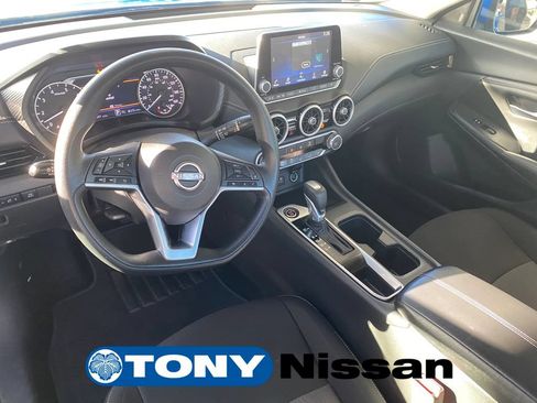 Used 2025 Nissan Sentra SV FWD image 31