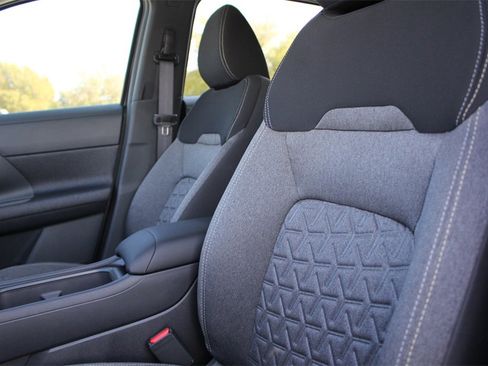 New 2025 Nissan Kicks SV w/ Charging Package image 12