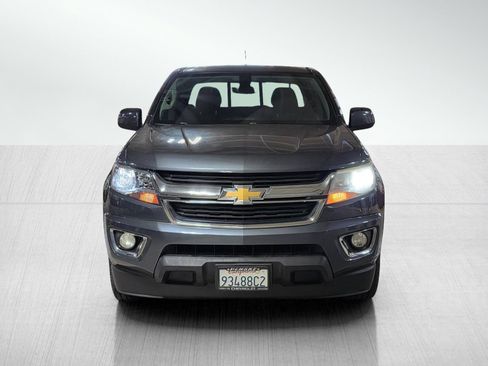 Used 2016 Chevrolet Colorado LT w/ LT Convenience Package RWD image 2