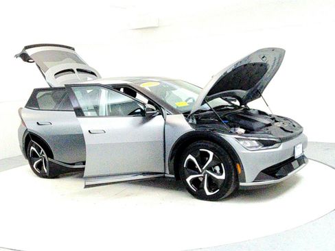 Used 2022 Kia EV6 GT-Line w/ First Edition Package image 12