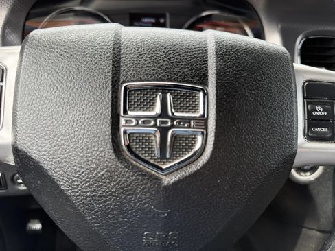 Used 2013 Dodge Charger SE RWD image 25