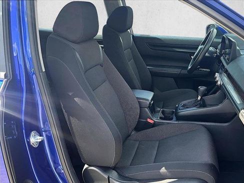Used 2023 Honda CR-V LX image 9