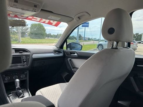 Used 2018 Volkswagen Tiguan S FWD image 39