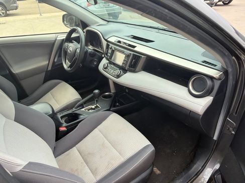 Used 2013 Toyota RAV4 XLE AWD/4WD image 10
