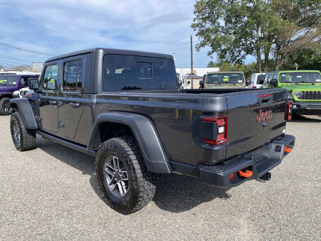 Certified 2026 Jeep Gladiator Mojave AWD/4WD image 6