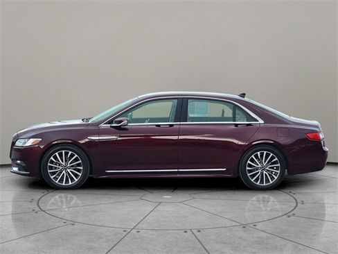 Used 2020 Lincoln Continental w/ Premium Package image 9
