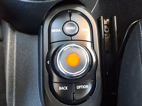 Used 2019 MINI Cooper S w/ Signature Upholstery Package image 18