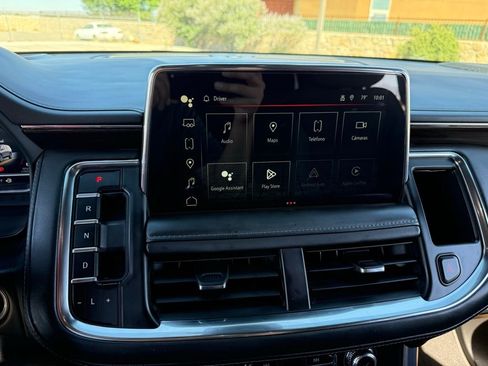 Used 2024 GMC Yukon SLE RWD image 24