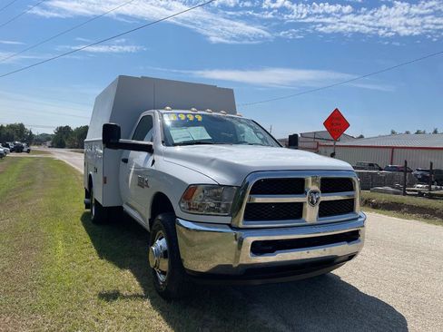 Used 2015 RAM 3500 Tradesman w/ Power & Remote Entry Group RWD image 2