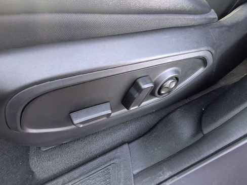 Used 2024 Jeep Grand Cherokee Altitude RWD image 13