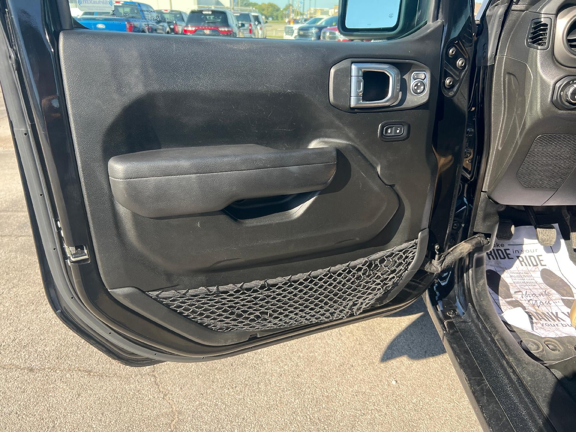Used 2022 Jeep Gladiator Sport AWD/4WD image 13