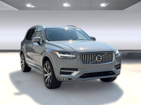 Used 2024 Volvo XC90 B6 Ultimate AWD/4WD image 7