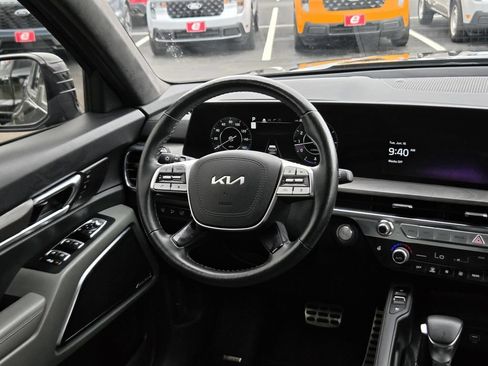 Used 2023 Kia Telluride SX Prestige X-Pro AWD/4WD image 18
