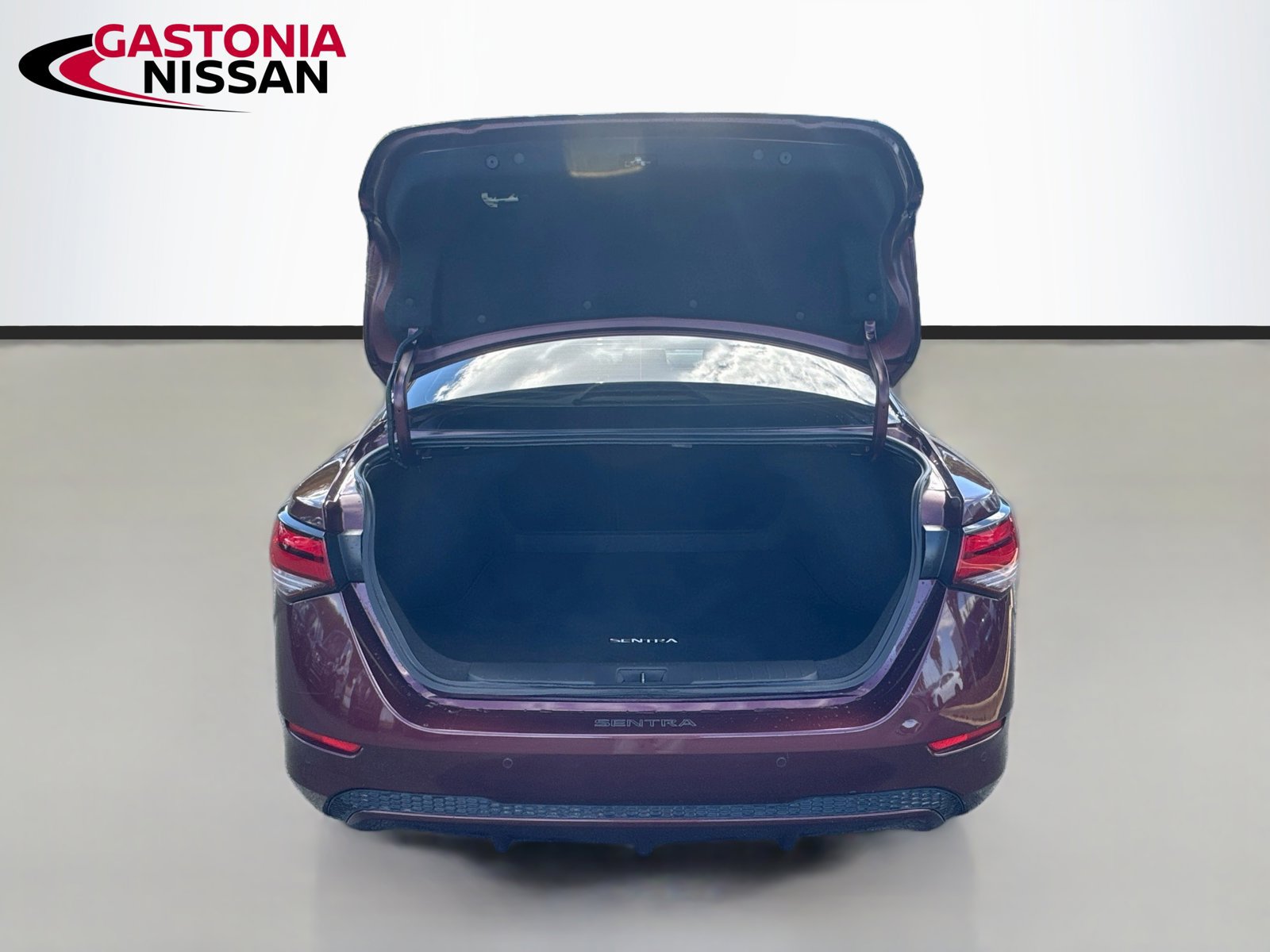 Used 2025 Nissan Sentra SV w/ All-Weather Package FWD image 34