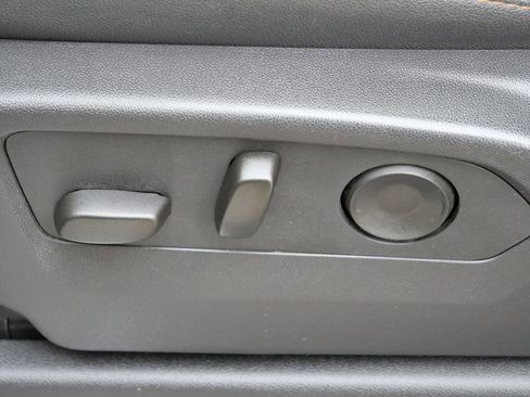 Used 2025 GMC Sierra 2500 AT4 w/ AT4 Premium Plus Package image 36