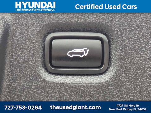 Certified 2022 Hyundai Santa Fe Limited image 13