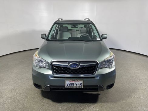 Used 2016 Subaru Forester 2.5i Premium w/ All-Weather Package AWD/4WD image 8
