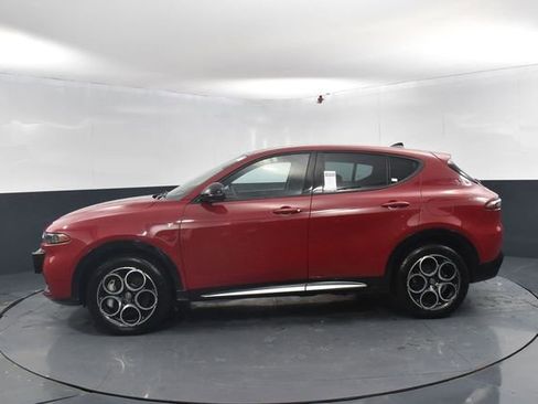 Used 2024 Alfa Romeo Tonale Ti image 5