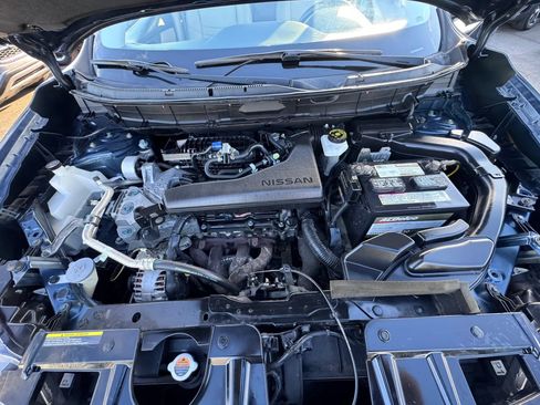 Used 2016 Nissan Rogue SV w/ SV Premium Package FWD image 23