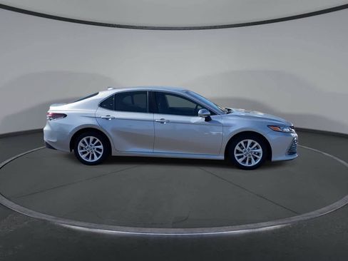 Certified 2022 Toyota Camry LE w/ Cold Weather Package FWD image 9