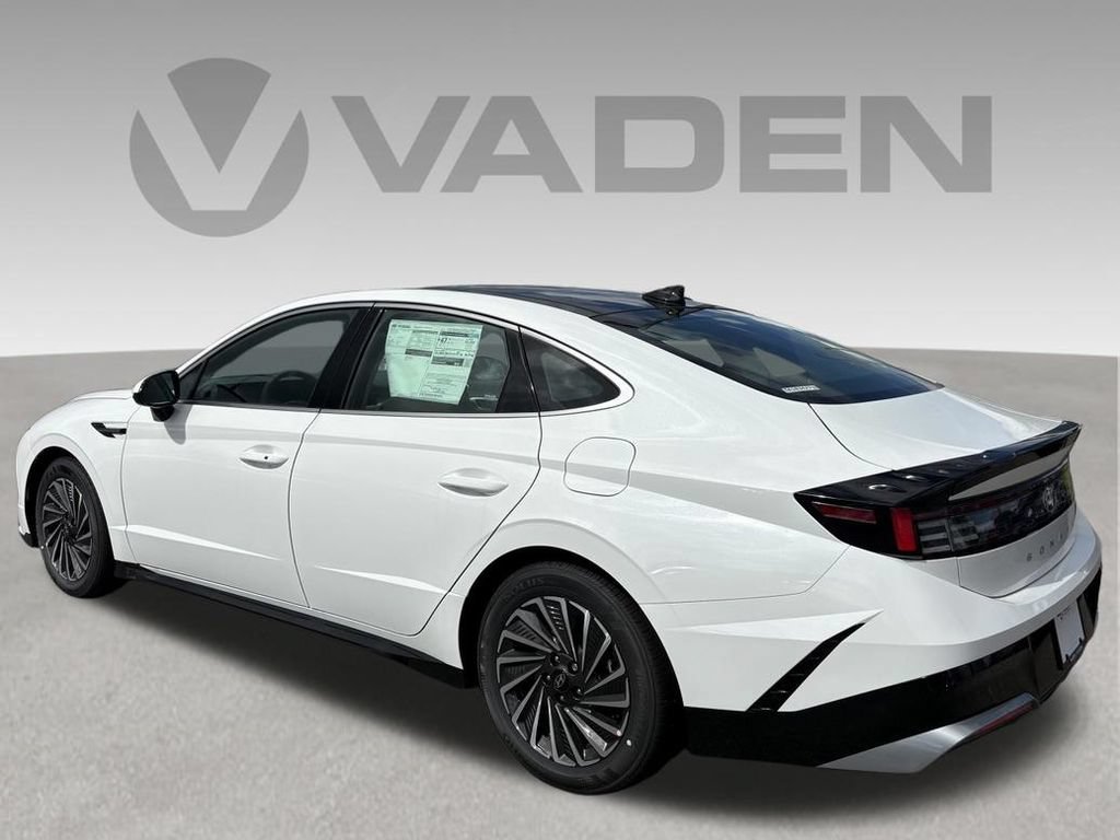 New 2026 Hyundai Sonata SEL FWD image 3