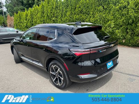 Used 2024 Chevrolet Equinox EV LT FWD image 9