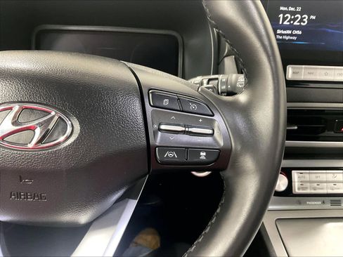 Used 2023 Hyundai Kona Limited image 24