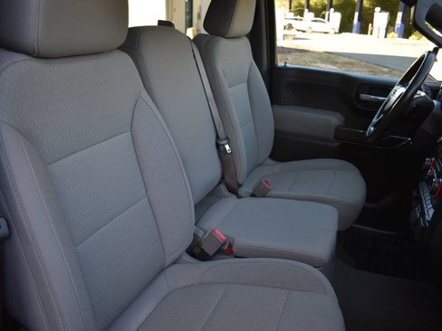 Used 2019 Chevrolet Silverado 1500 LT w/ All-Star Edition image 27